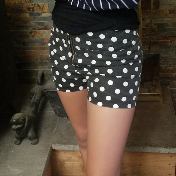1 sm left! NWT polka dot denim shorts - Picture 5 of 6
